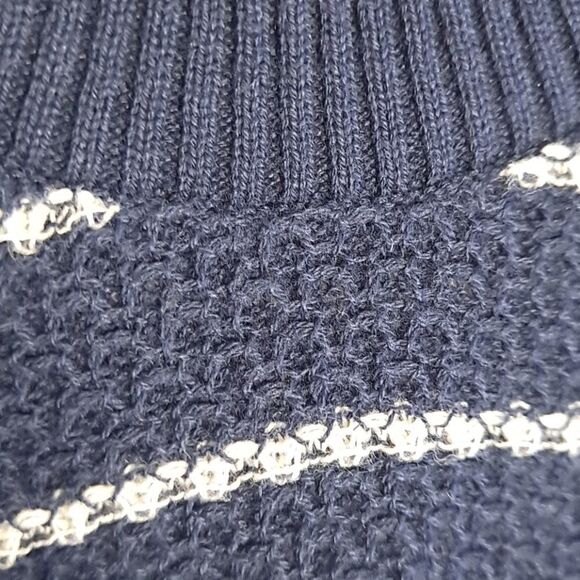 Gap ladies pullover top NWOT - Picture 6 of 8